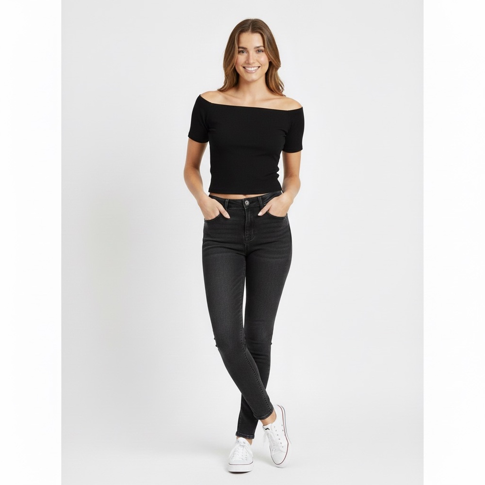 Rue21 Plain Black Top